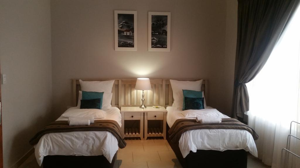 Summerset Place Country House Bela-Bela Rum bild
